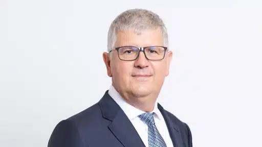 Ste­fan Mä­der als neu­er Prä­si­dent des Ver­si­che­rungs­ver­ban­des no­mi­niert.