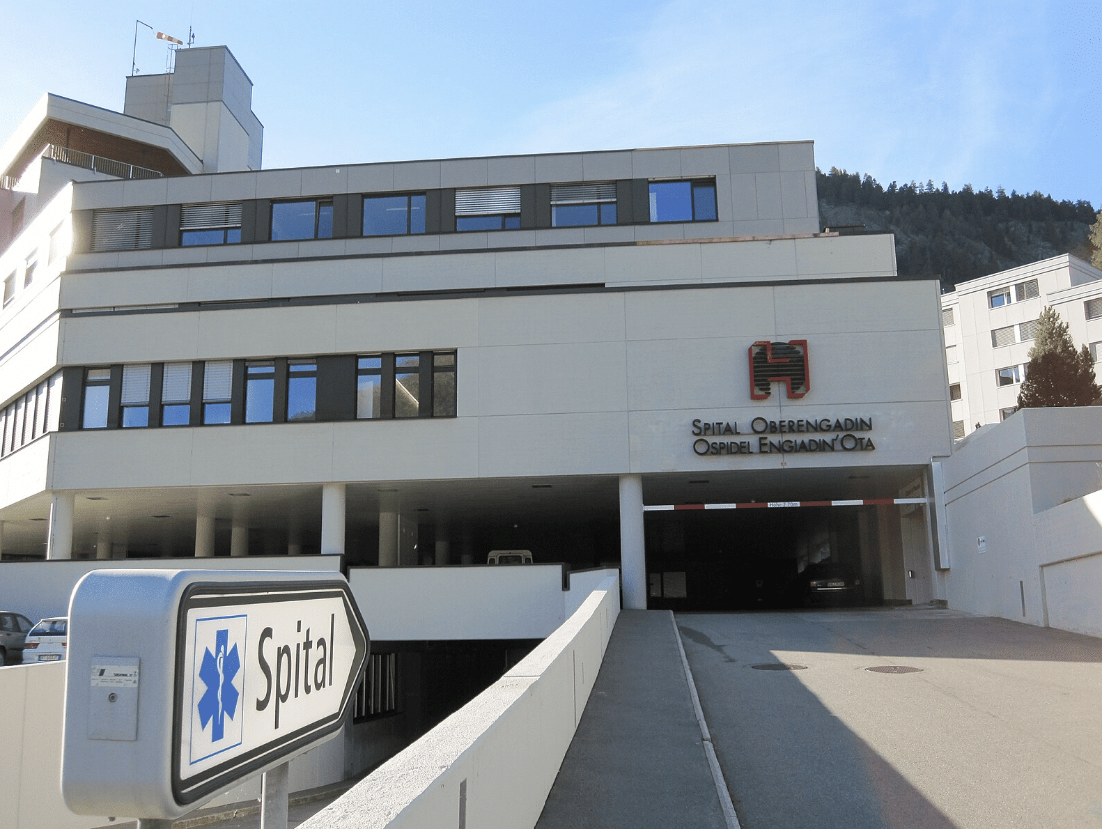 Ambulante Pauschalen: Mehr Pauschalen, weniger unnötige Bürokratie. Bild: Xenos, CC BY-SA 3.0, via Wikimedia Commons