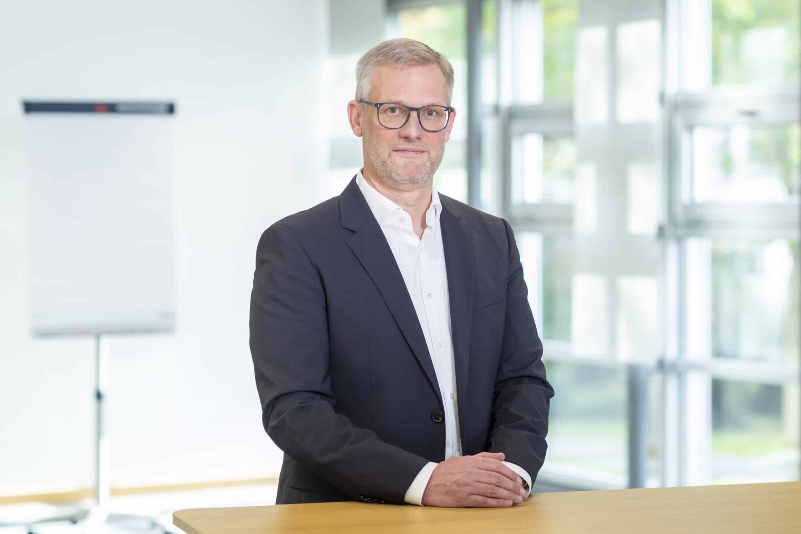 Alex Flückiger tritt spätestens per Ende August 2024 aus der genossenschaftlich verankerten Pax Gruppe aus.