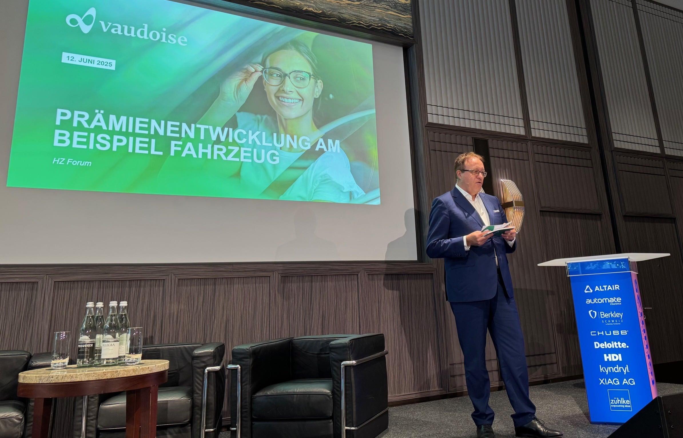 Between customer expectations and the AI revolution – interesting perspectives from CEOs: Jean-Daniel Laffely, CEO of Vaudoise.