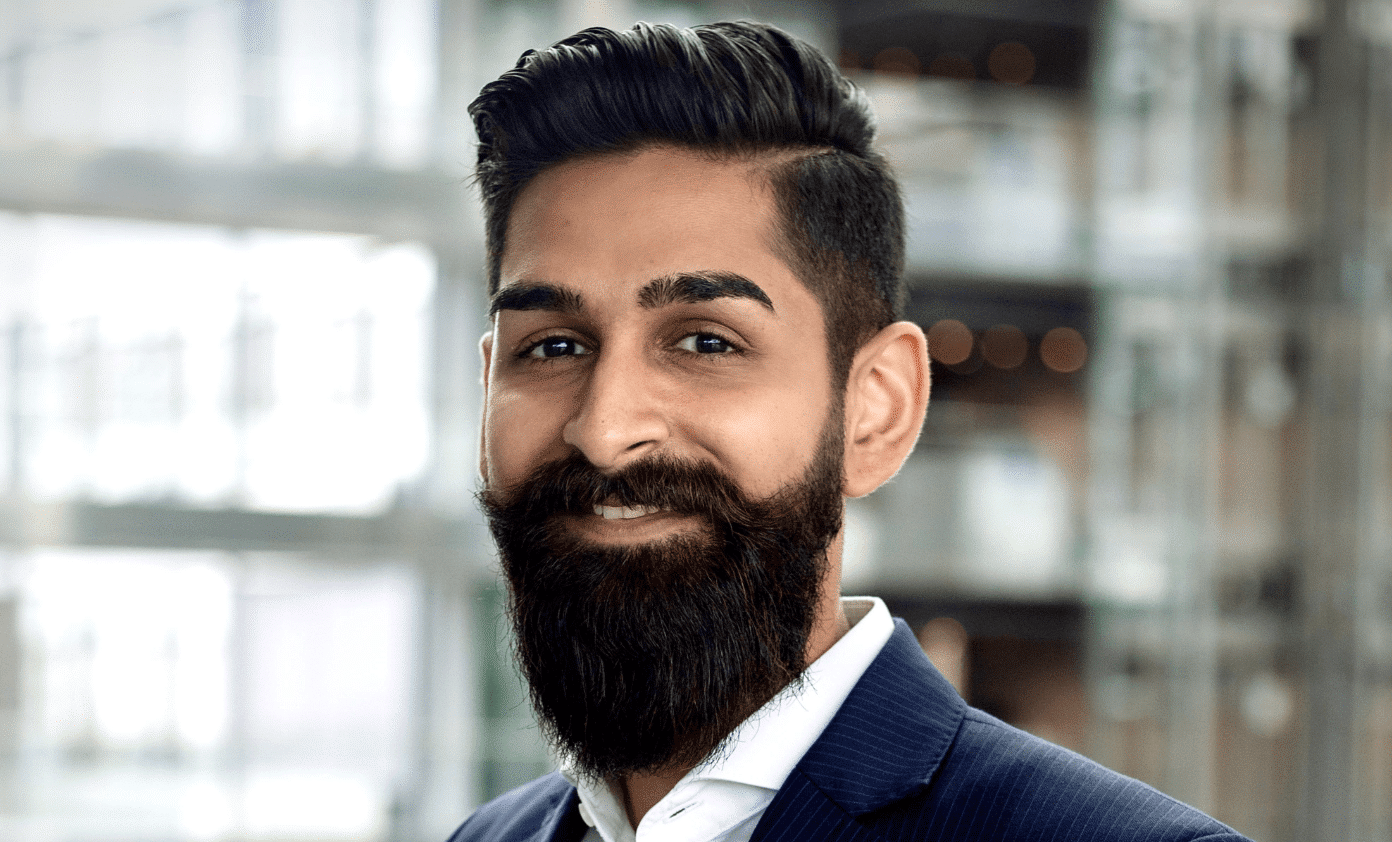 Mobilität im Wandel. Gorav Dheer von HDI Global zeigt, wie Unternehmen Risiken minimieren.